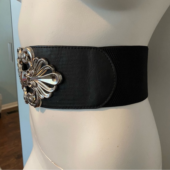 Black Belt with Silver Buckle - Floral Detailing - Picture 6 of 8